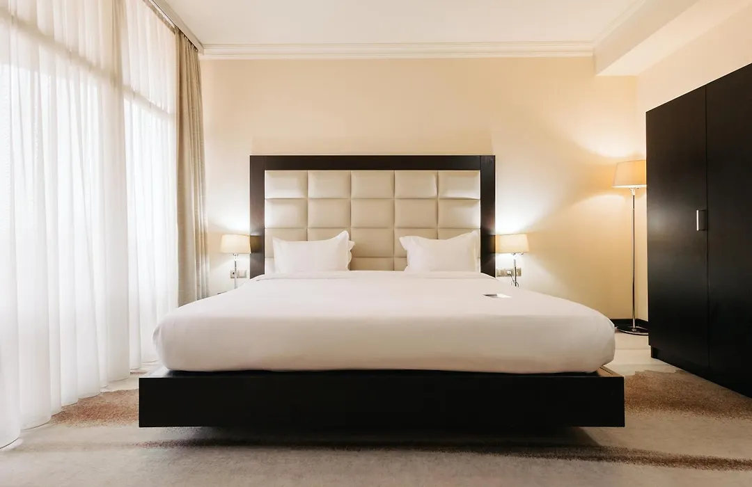 Paris Hotel Yerevan-1