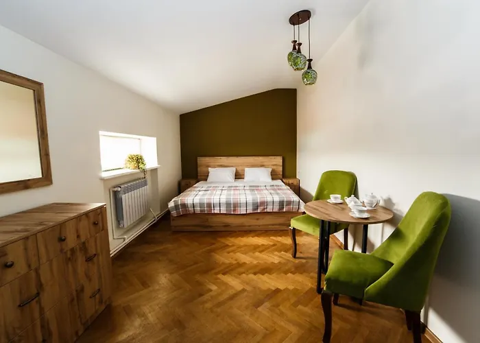 Family Hotel: Red Castle